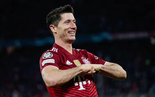 连续第二次扑点，迈尼昂当选米兰德比全场最佳（再度扑出点球，迈尼昂荣膺米兰德比最佳球员）