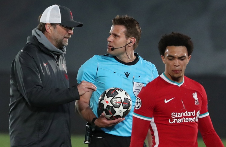 菲尔米诺：皇马2023年夏窗确实想引入我，不过当时让我等一等（菲尔米诺：2023年夏窗皇马确有意签我，但当时让我再等等）