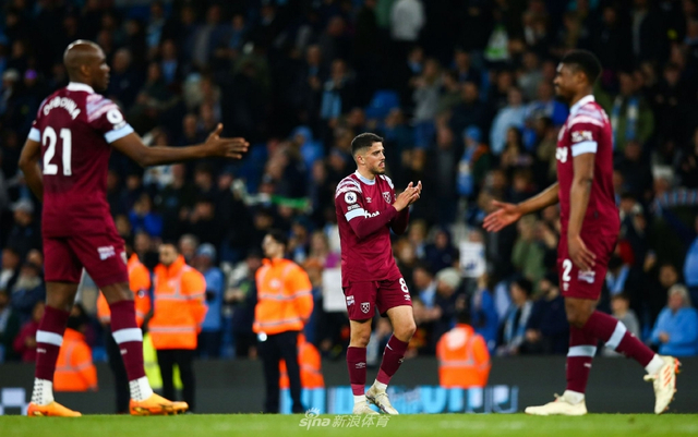 英媒：热刺主帅弗兰克已经与托尼进行会谈，球员有望重返英超（英媒：热刺主帅弗兰克已与托尼会面，托尼有望重返英超）