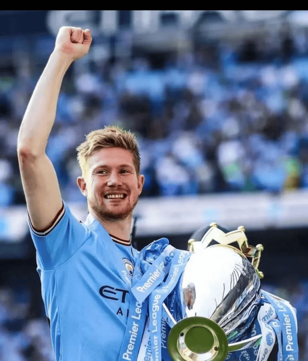 爷青回，维耶里社媒晒与大罗、巴乔、托蒂、卡纳瓦罗等人合照（经典重聚！维耶里社媒晒与大罗、巴乔、托蒂、卡纳瓦罗等传奇合影）