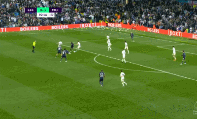 吴少聪女友晒足协杯冠军奖牌：男朋友带的苏州特产（吴少聪女友晒足协杯冠军奖牌，称是男友带回的苏州特产）