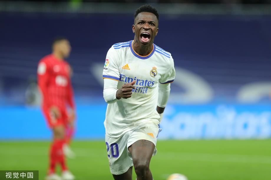 记者：姆巴佩和赫伊森回归训练，但不确定前者能否在本轮登场（记者：姆巴佩、赫伊森已恢复训练，姆巴佩本轮出战成疑）