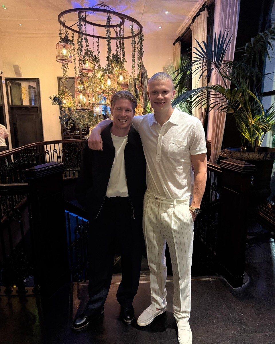 米体：莫伊塞-基恩正在与前意大利环球小姐约会（米兰体育报：莫伊塞·基恩疑与前意大利环球小姐交往）