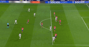 半场战报：弗赖堡1-0圣保利，铃木唯人建功（上半场结束：弗赖堡1-0领先圣保利，铃木唯人破门）